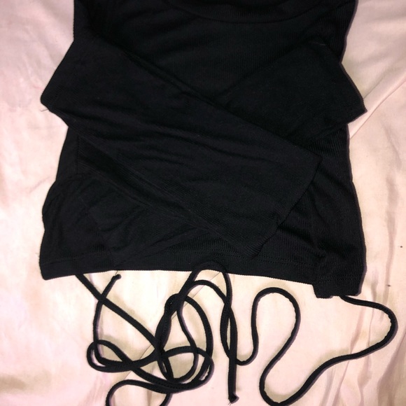 Cross cross black crop top - Picture 3 of 8